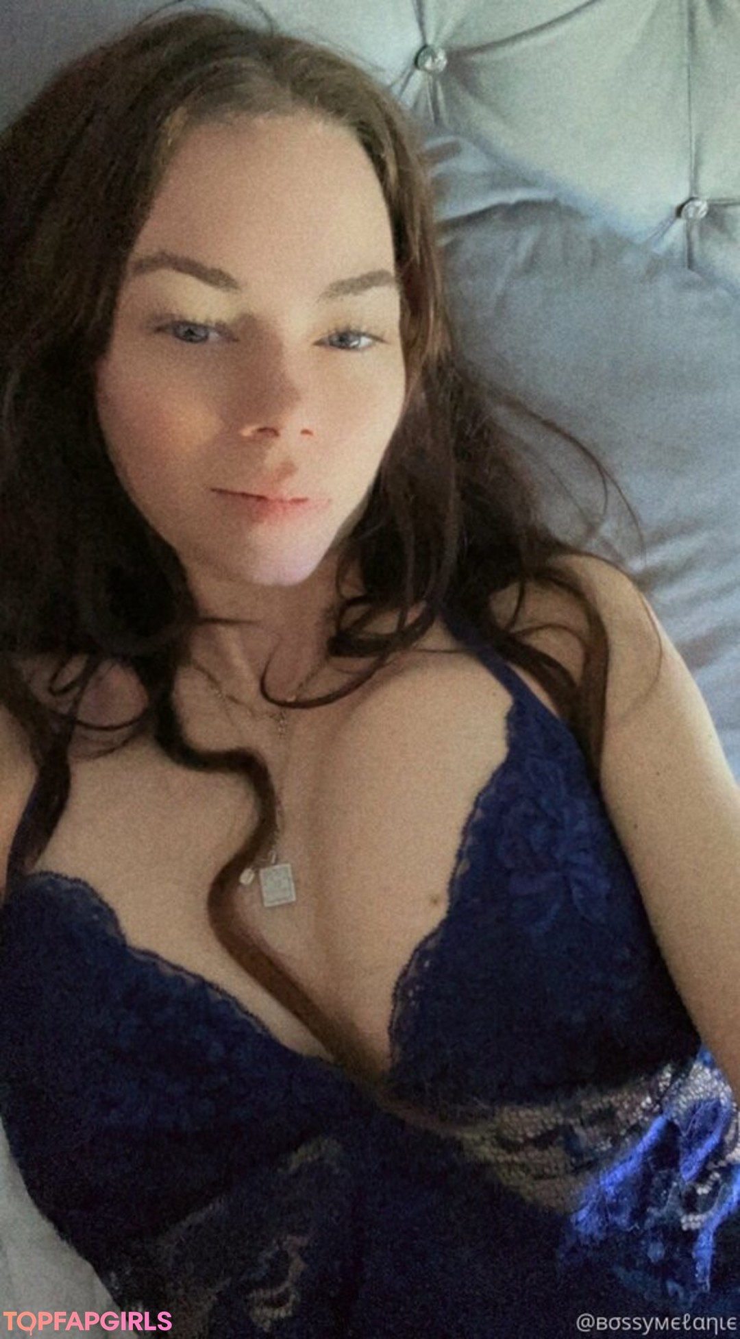 Foto desnuda filtrada de OnlyFans de Bellapetitewifey #46 Foto desnuda filtrada de OnlyFans de Bellapetitewifey #46