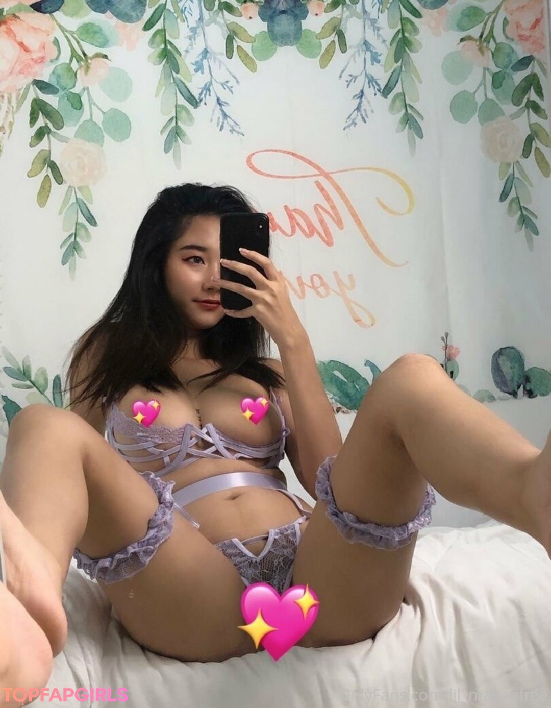 Foto desnuda filtrada de OnlyFans de Lilmayaafree #57 Foto desnuda filtrada de OnlyFans de Lilmayaafree #57