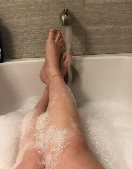 Foto desnuda filtrada de OnlyFans de Preggosauruspeach