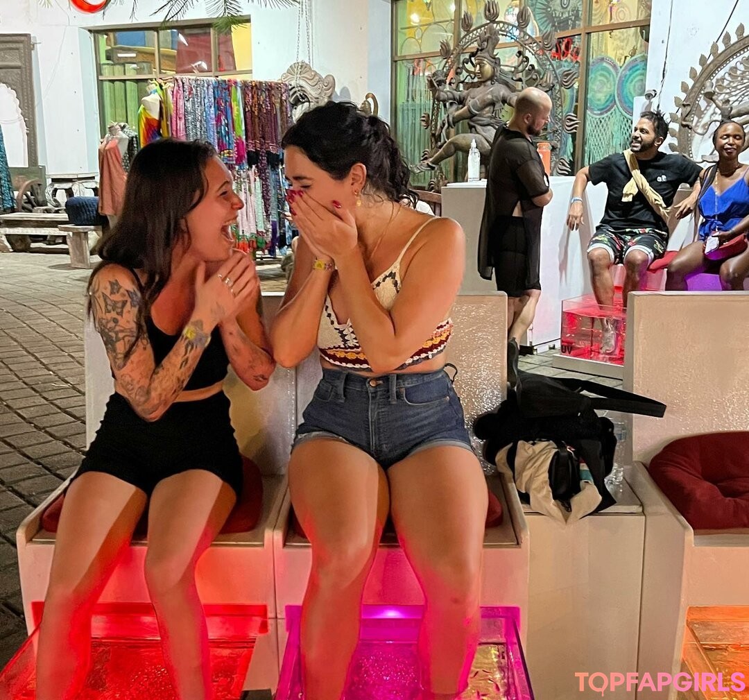 Foto desnuda filtrada de OnlyFans de Bea Miller #55 Foto desnuda filtrada de OnlyFans de Bea Miller #55