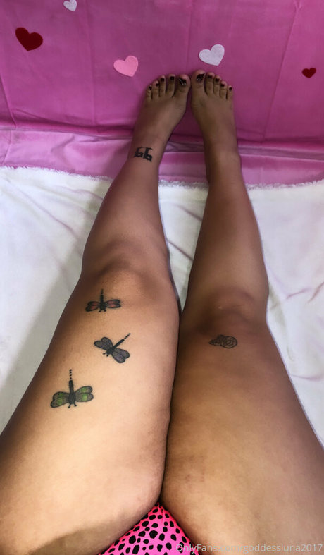 Foto desnuda filtrada de OnlyFans de Goddessluna2017