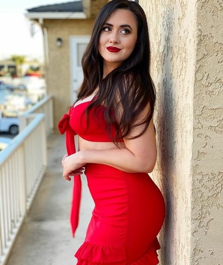 Veronica Rose