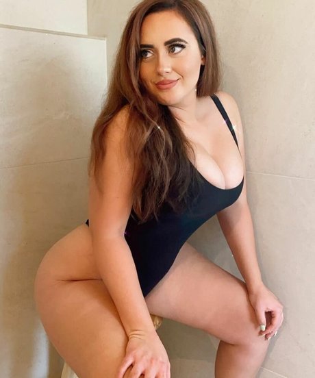 Veronica Rose