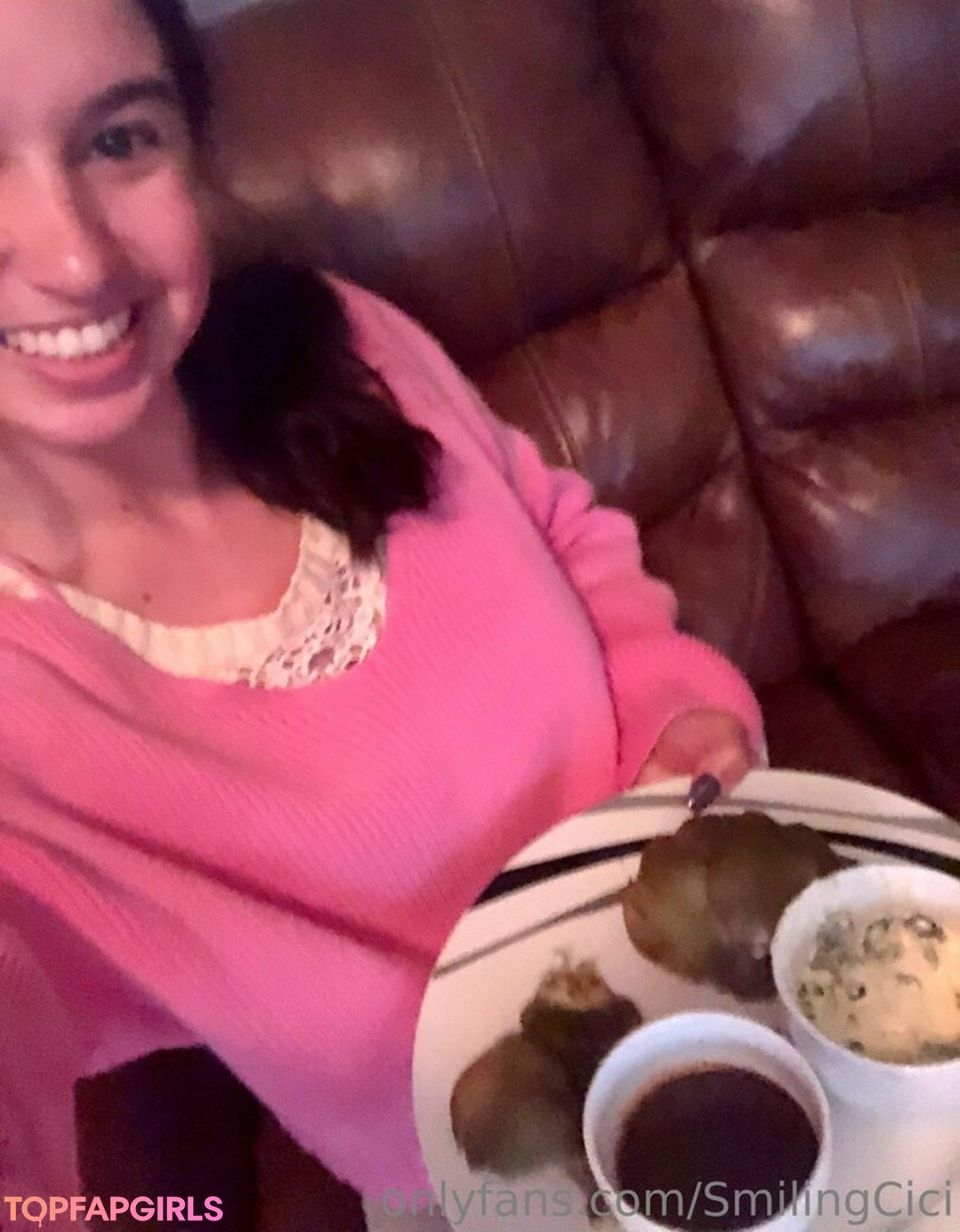 Foto desnuda filtrada de OnlyFans de Smilingcici #134 Foto desnuda filtrada de OnlyFans de Smilingcici #134