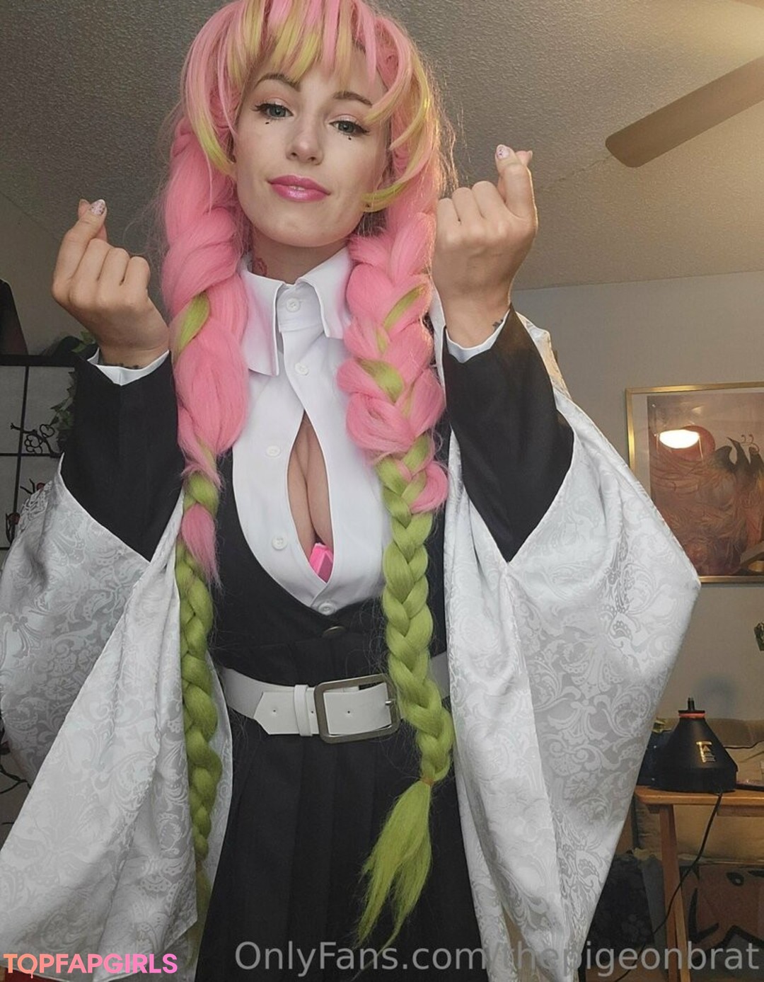 Foto desnuda filtrada de OnlyFans de Thepigeonbrat #109 Foto desnuda filtrada de OnlyFans de Thepigeonbrat #109