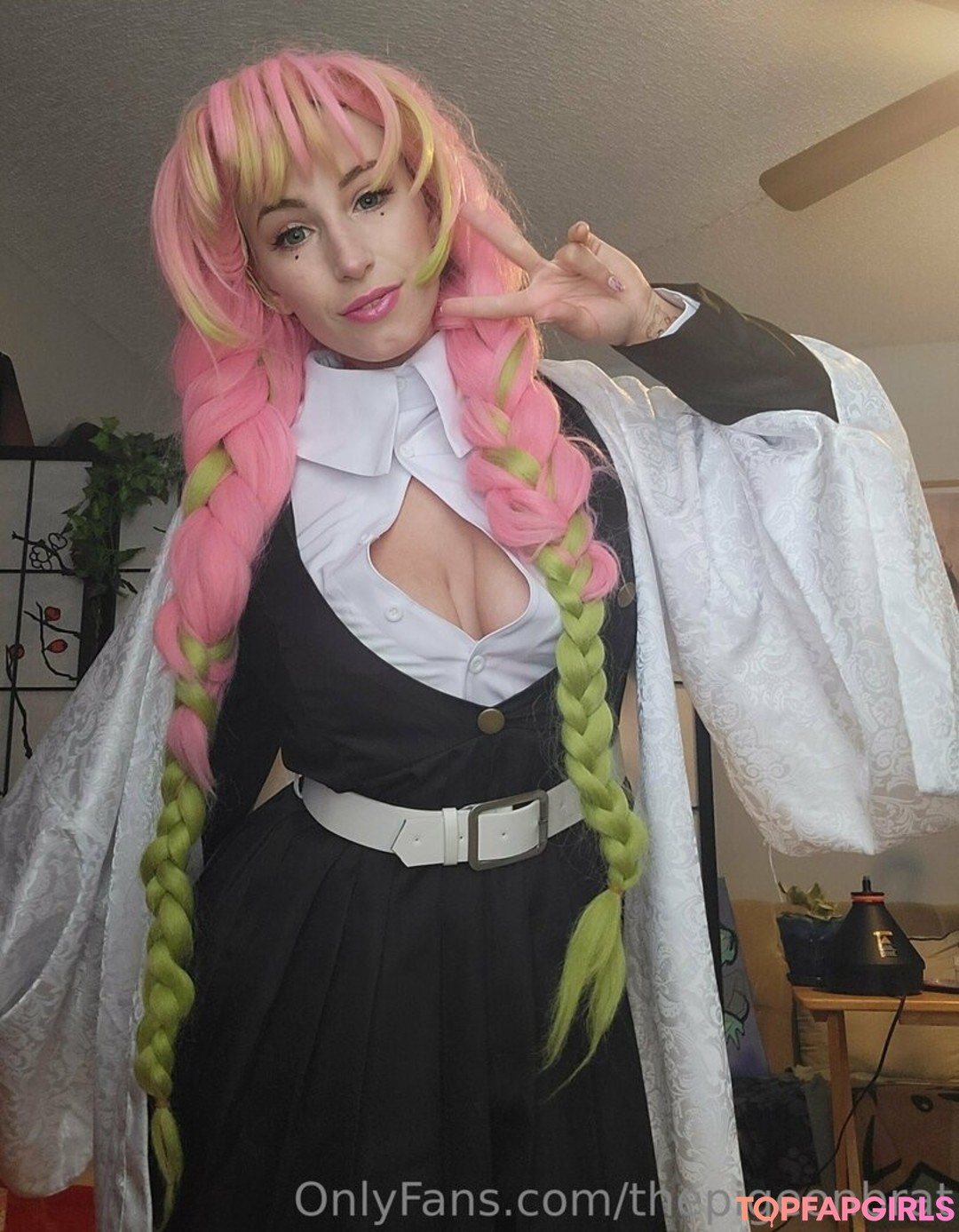 Foto desnuda filtrada de OnlyFans de Thepigeonbrat #110 Foto desnuda filtrada de OnlyFans de Thepigeonbrat #110