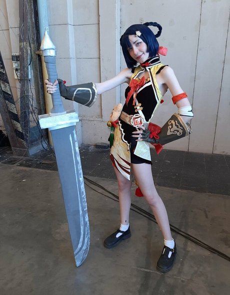 Kiki Glitter Cosplay