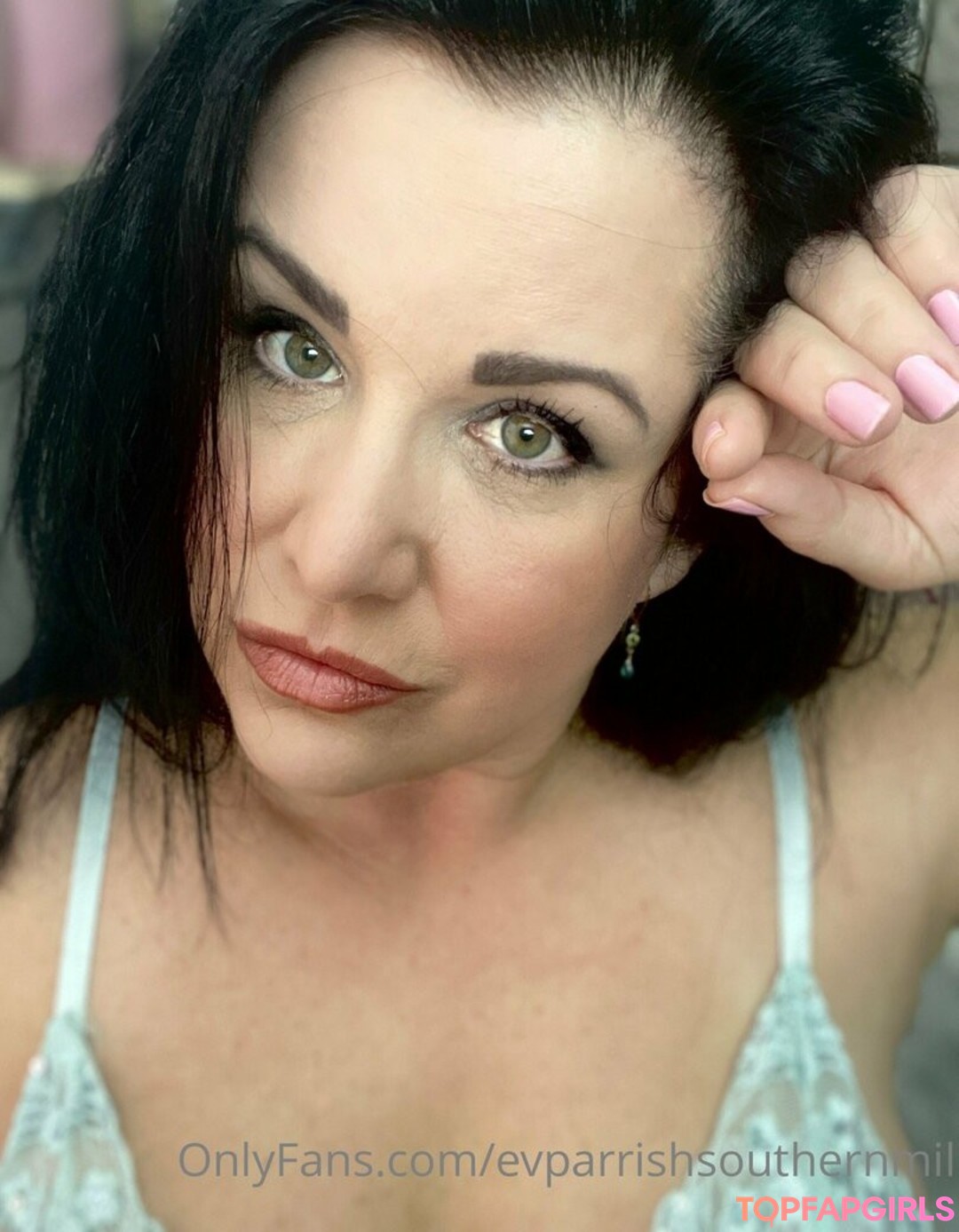 Foto desnuda filtrada de OnlyFans de Evparrishsouthernmil #25 Foto desnuda filtrada de OnlyFans de Evparrishsouthernmil #25