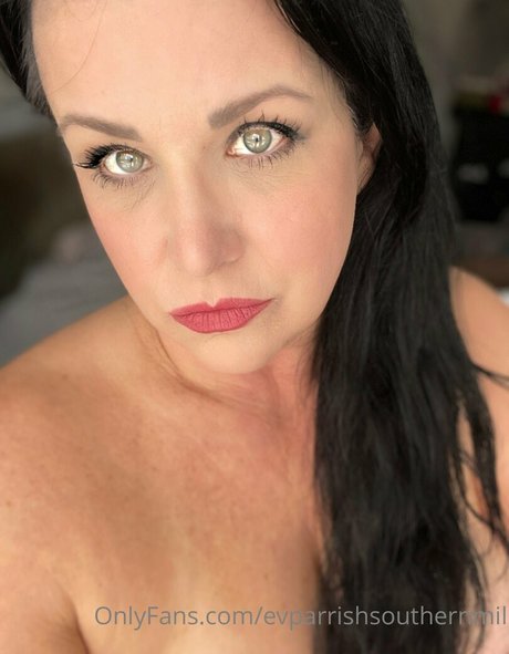 Foto desnuda filtrada de OnlyFans de Evparrishsouthernmil