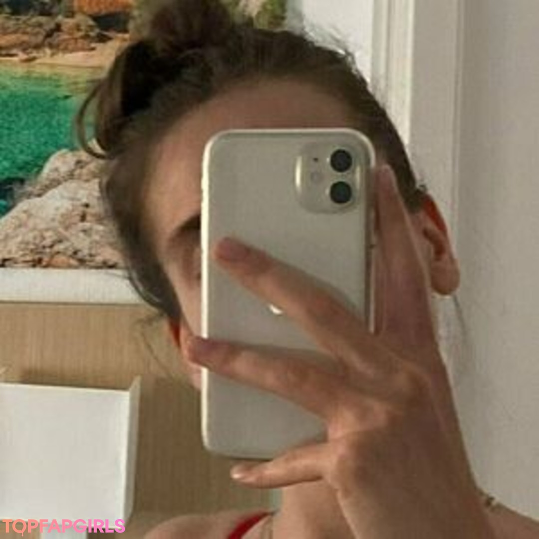 Foto desnuda filtrada de OnlyFans de Carlasecret #5 Foto desnuda filtrada de OnlyFans de Carlasecret #5