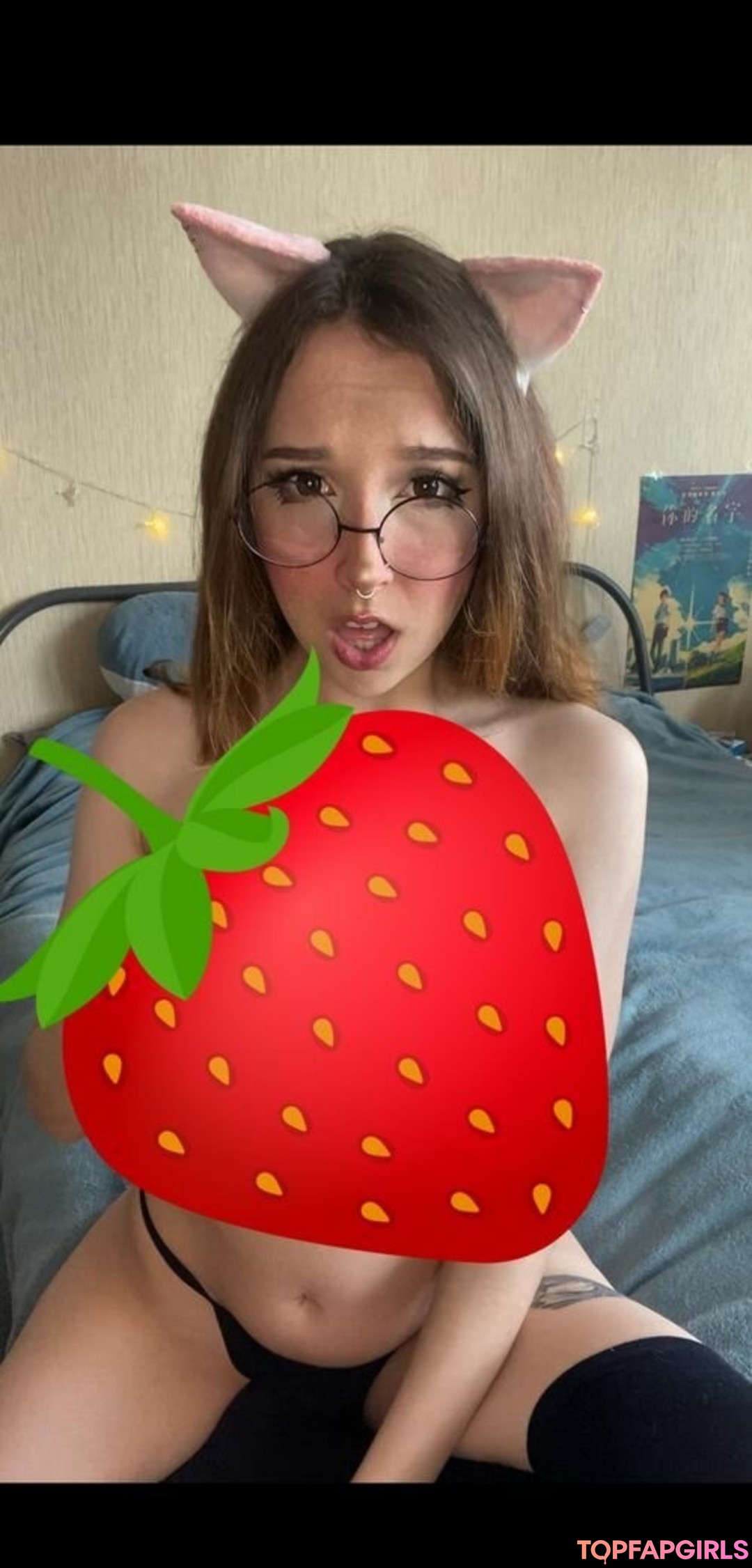 Foto desnuda filtrada de OnlyFans de Loli Molly #56 Foto desnuda filtrada de OnlyFans de Loli Molly #56