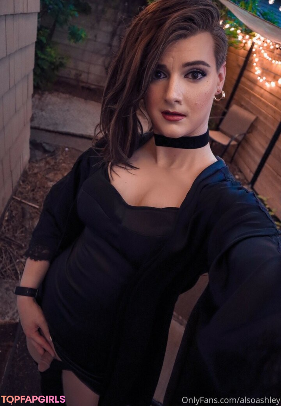 Foto desnuda filtrada de OnlyFans de Alsoashley #73 Foto desnuda filtrada de OnlyFans de Alsoashley #73