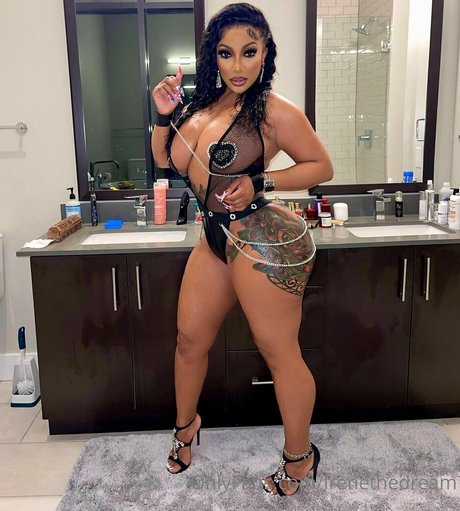 Foto desnuda filtrada de OnlyFans de Irenethedream