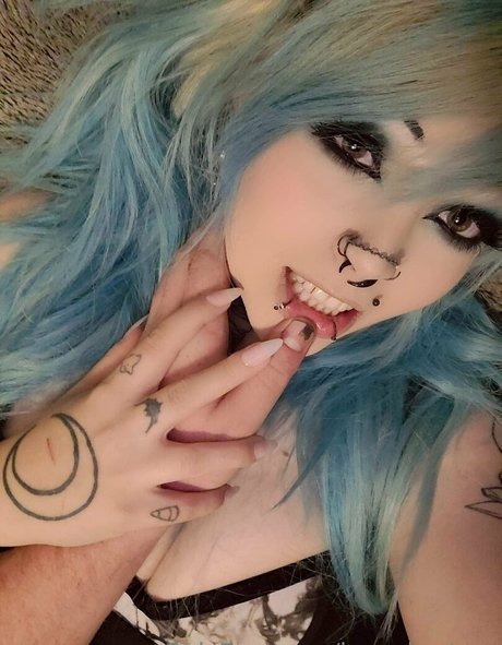 Luna Ghostess