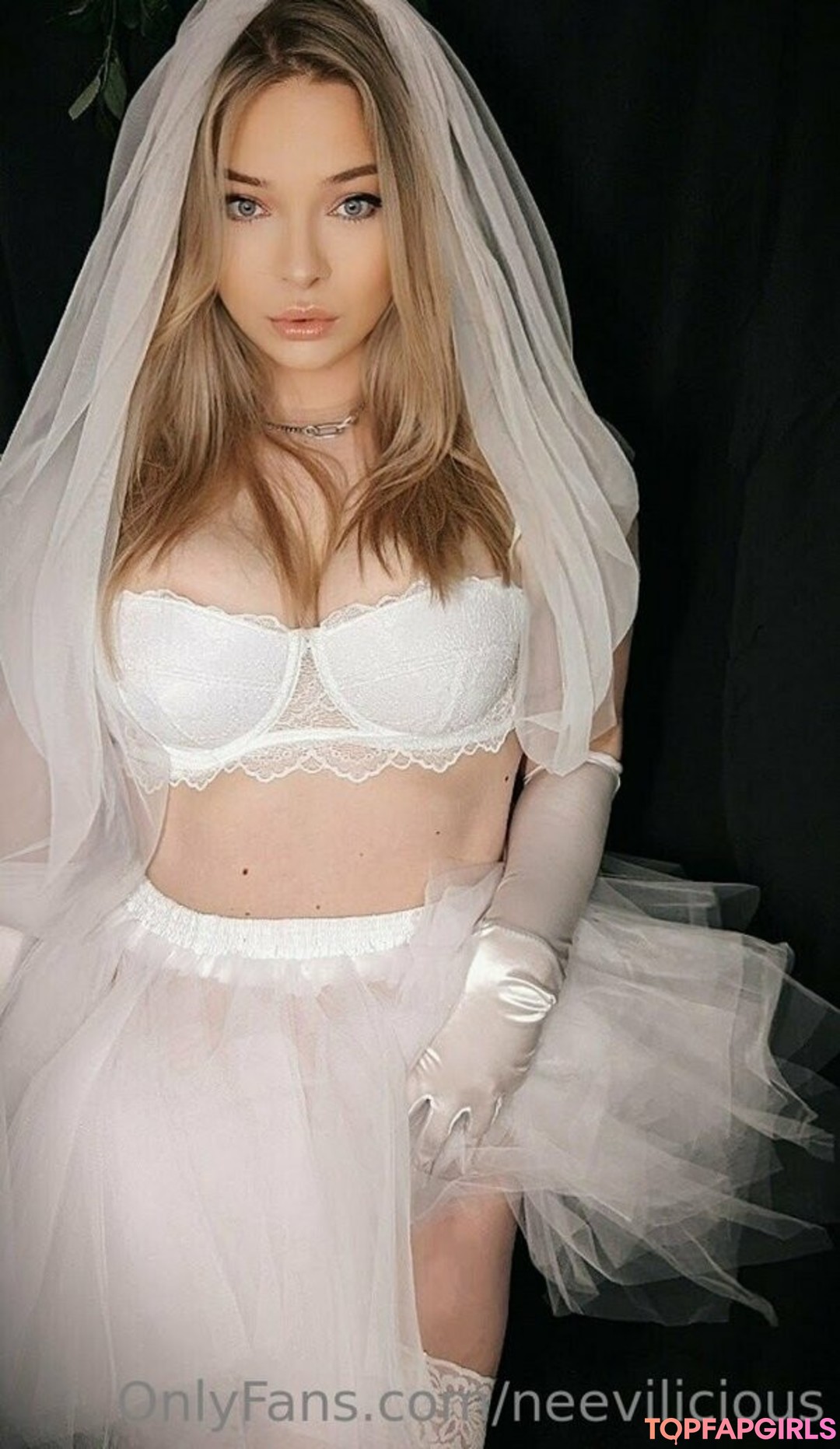 Foto desnuda filtrada de OnlyFans de Neevilicious #115 Foto desnuda filtrada de OnlyFans de Neevilicious #115