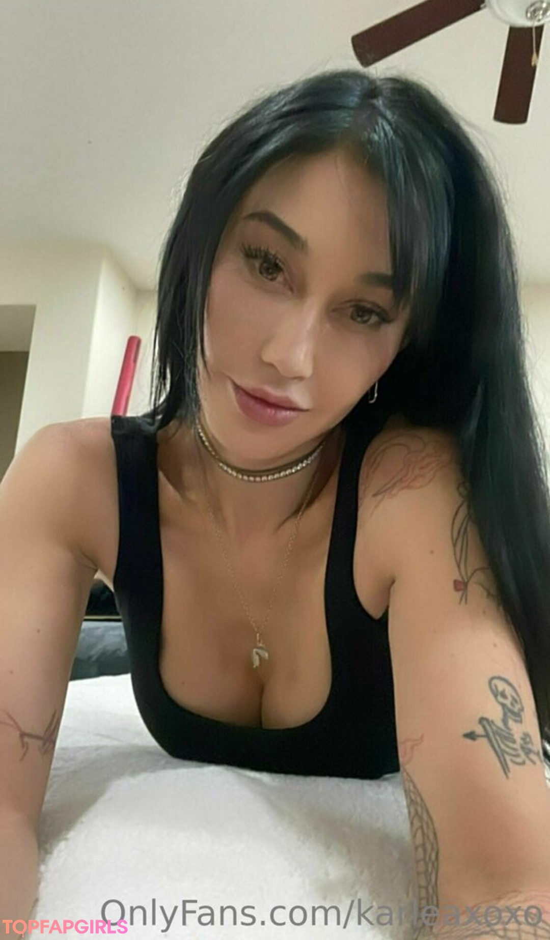 Foto desnuda filtrada de OnlyFans de Karleaxoxo #114 Foto desnuda filtrada de OnlyFans de Karleaxoxo #114