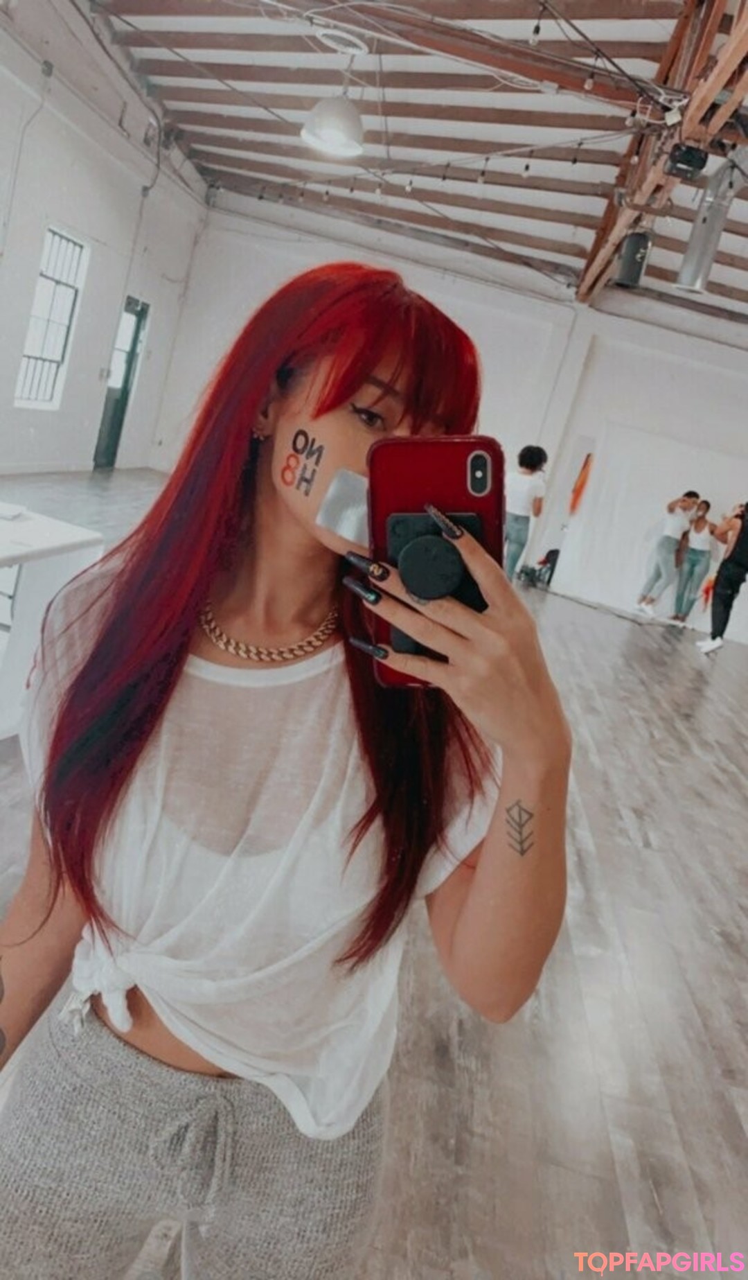 Foto desnuda filtrada de OnlyFans de Karleaxoxo #129 Foto desnuda filtrada de OnlyFans de Karleaxoxo #129