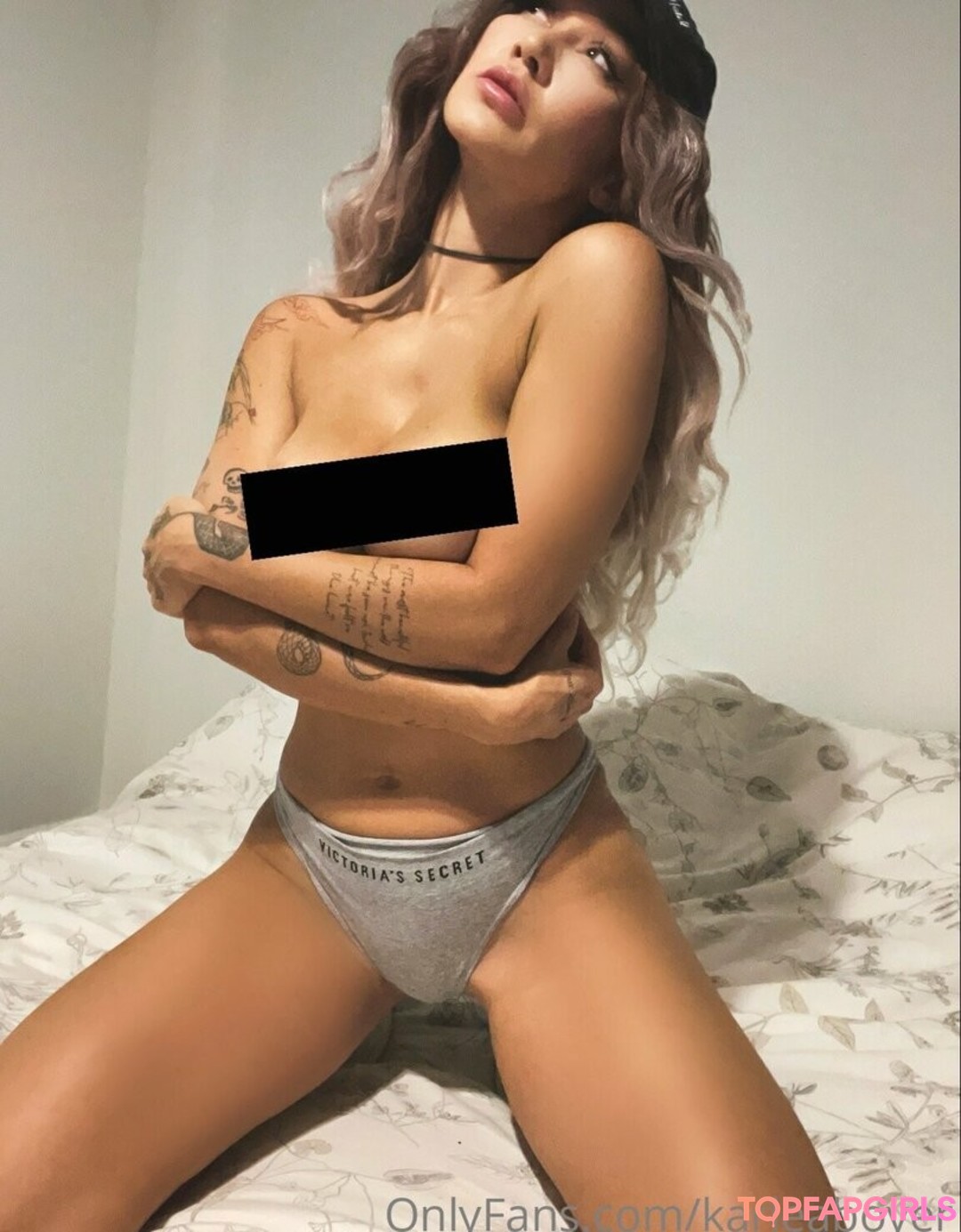 Foto desnuda filtrada de OnlyFans de Karleaxoxo #16 Foto desnuda filtrada de OnlyFans de Karleaxoxo #16