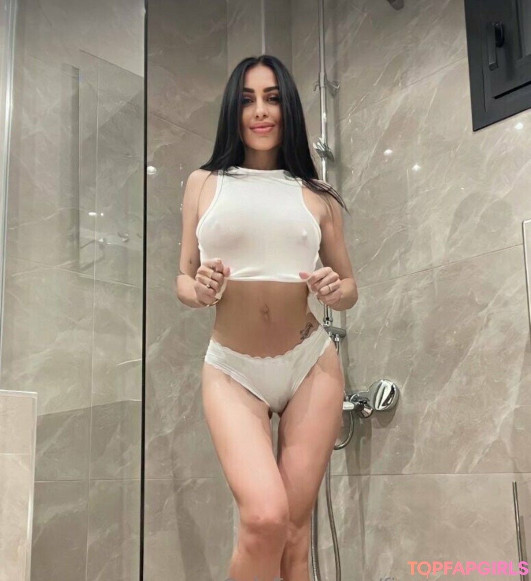 Foto desnuda filtrada de OnlyFans de Fierymommy #422 Foto desnuda filtrada de OnlyFans de Fierymommy #422