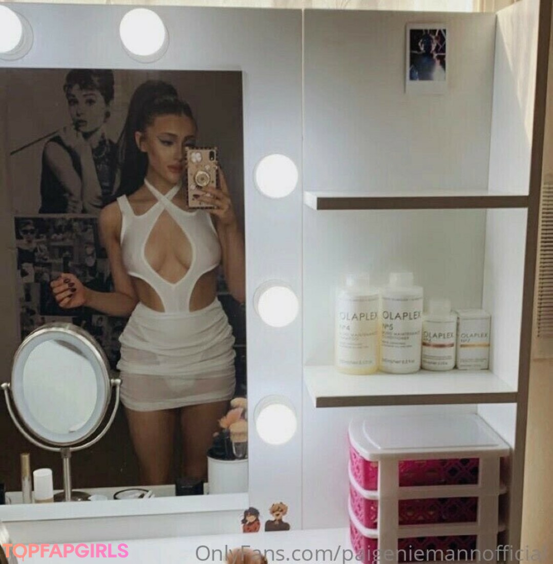Foto desnuda filtrada de OnlyFans de Paige Niemann #11 Foto desnuda filtrada de OnlyFans de Paige Niemann #11
