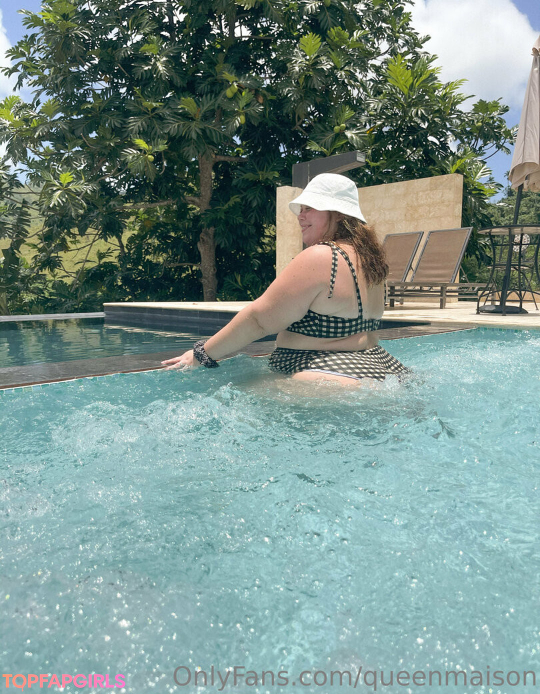 Foto desnuda filtrada de OnlyFans de Queenmaison #7 Foto desnuda filtrada de OnlyFans de Queenmaison #7