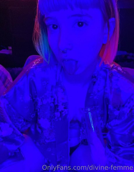 Divine-femme
