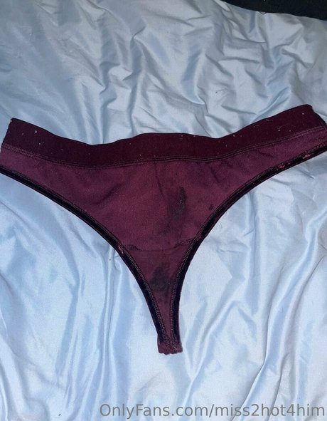 Foto desnuda filtrada de OnlyFans de Miss2hot4him