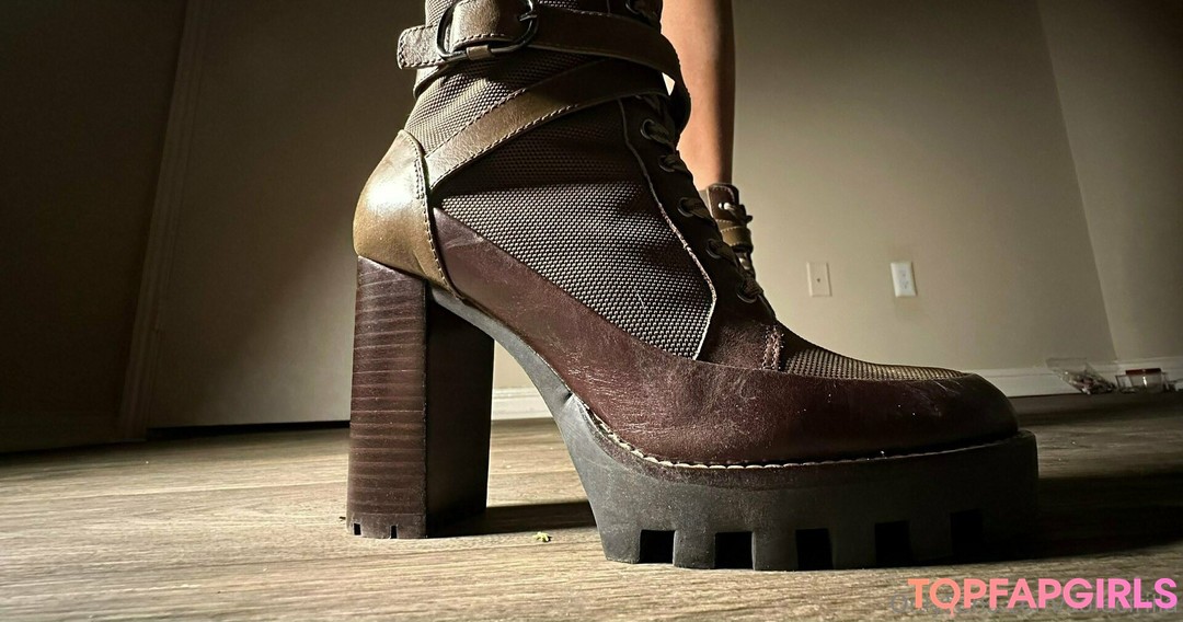 Foto desnuda filtrada de OnlyFans de Solecirilla #222 Foto desnuda filtrada de OnlyFans de Solecirilla #222