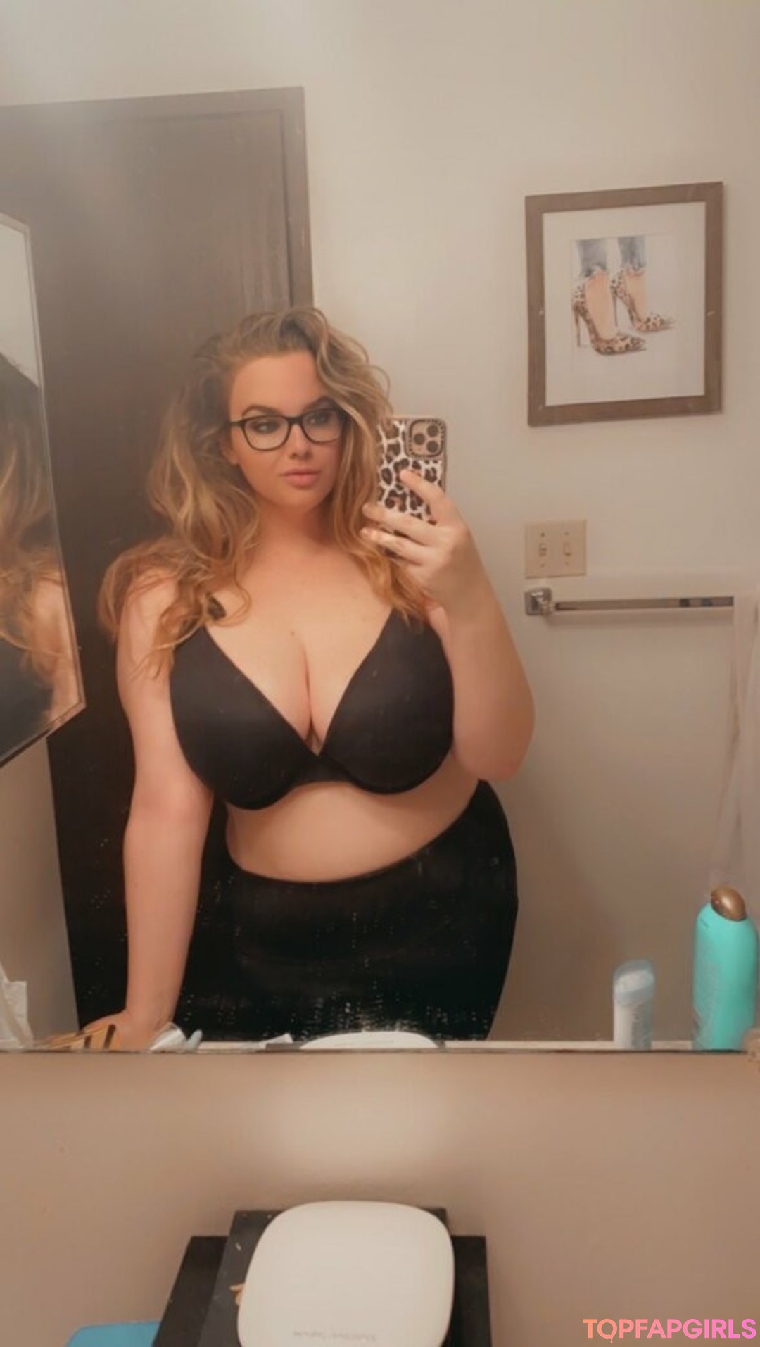 Foto desnuda filtrada de OnlyFans de Takenbywine00 #1 Foto desnuda filtrada de OnlyFans de Takenbywine00 #1