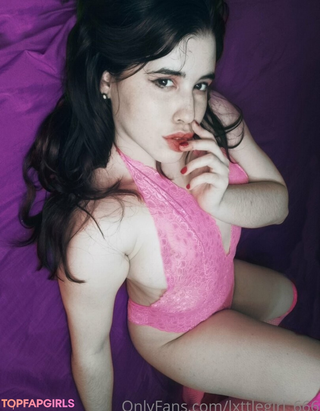 Foto desnuda filtrada de OnlyFans de Lxttlegirl666 #79 Foto desnuda filtrada de OnlyFans de Lxttlegirl666 #79