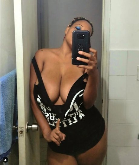 Safira Oneill