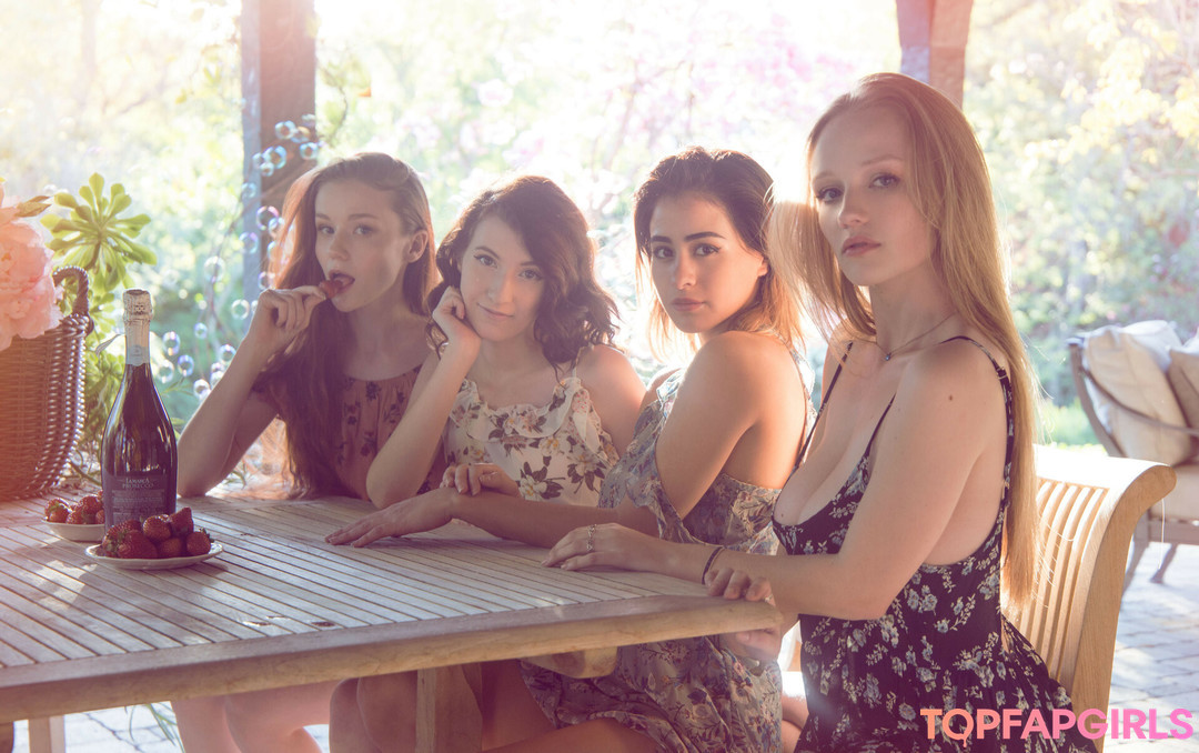 Foto desnuda filtrada de OnlyFans de Liana Smithgioe #14 Foto desnuda filtrada de OnlyFans de Liana Smithgioe #14