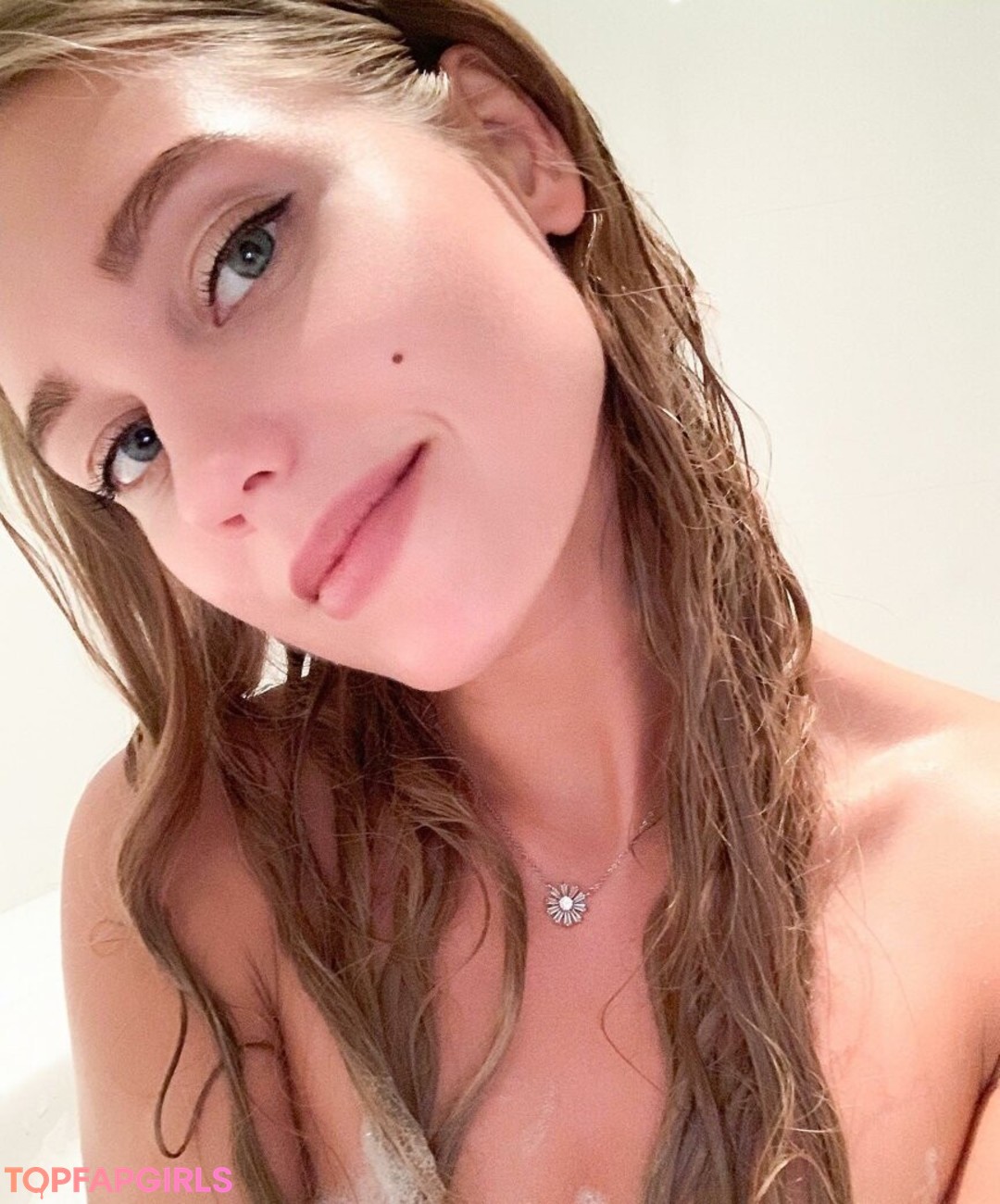 Foto desnuda filtrada de OnlyFans de Kristina Asmus #16 Foto desnuda filtrada de OnlyFans de Kristina Asmus #16