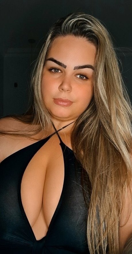 Foto desnuda filtrada de OnlyFans de Adriana Schaeffler
