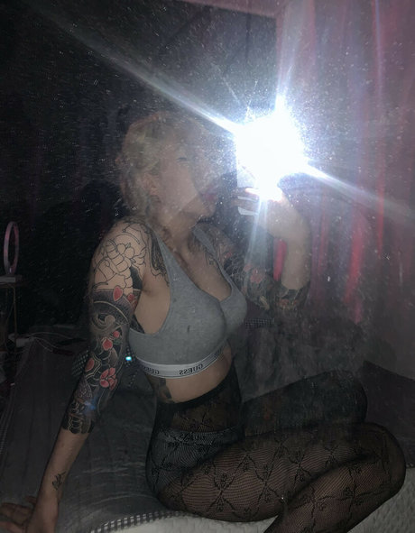 Foto desnuda filtrada de OnlyFans de Jeeiqueen