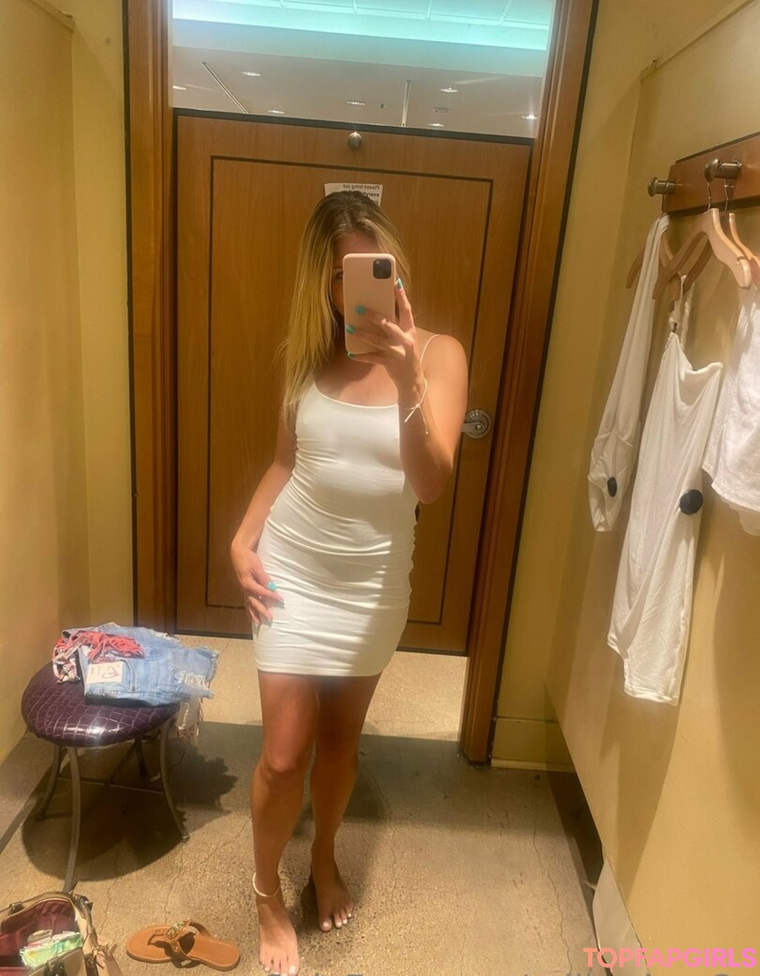 Foto desnuda filtrada de OnlyFans de Blondebombshell922 #6 Foto desnuda filtrada de OnlyFans de Blondebombshell922 #6