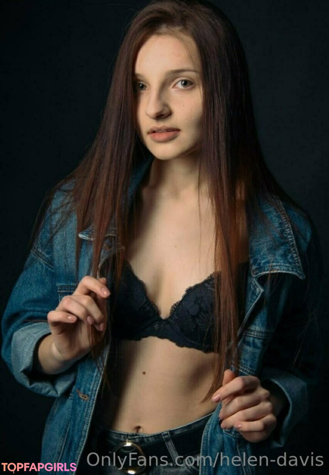 Foto desnuda filtrada de OnlyFans de Helen Davis #17 Foto desnuda filtrada de OnlyFans de Helen Davis #17