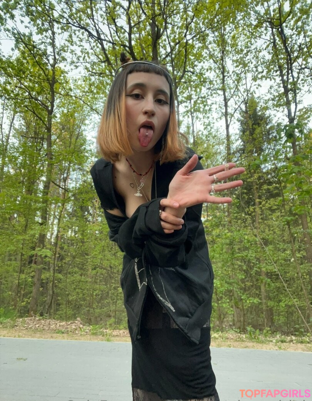 Foto desnuda filtrada de OnlyFans de Lovetechnodrink #14 Foto desnuda filtrada de OnlyFans de Lovetechnodrink #14