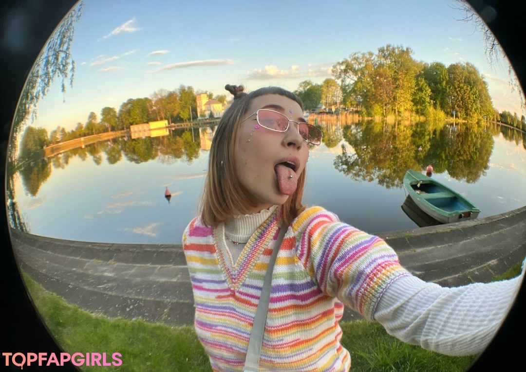 Foto desnuda filtrada de OnlyFans de Lovetechnodrink #15 Foto desnuda filtrada de OnlyFans de Lovetechnodrink #15