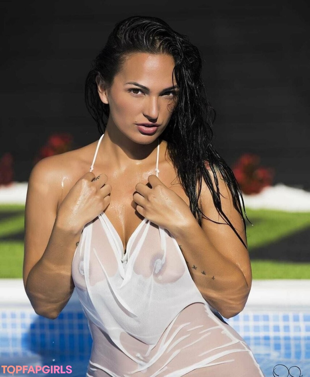 Foto desnuda filtrada de OnlyFans de Claudiabavelgold #63 Foto desnuda filtrada de OnlyFans de Claudiabavelgold #63