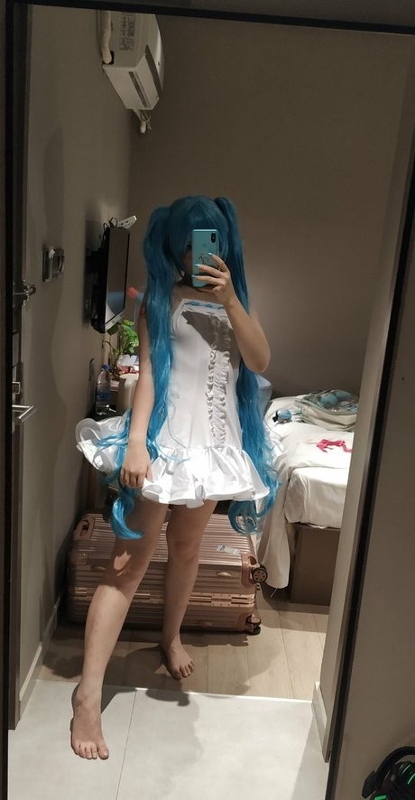 Foto desnuda filtrada de OnlyFans de Saya Scarlet