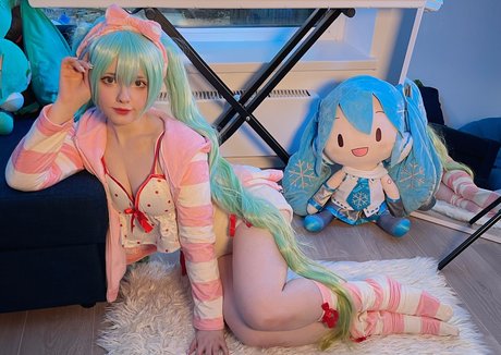 Saya Scarlet