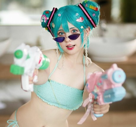 Saya Scarlet
