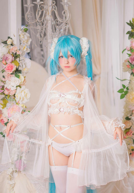 Saya Scarlet