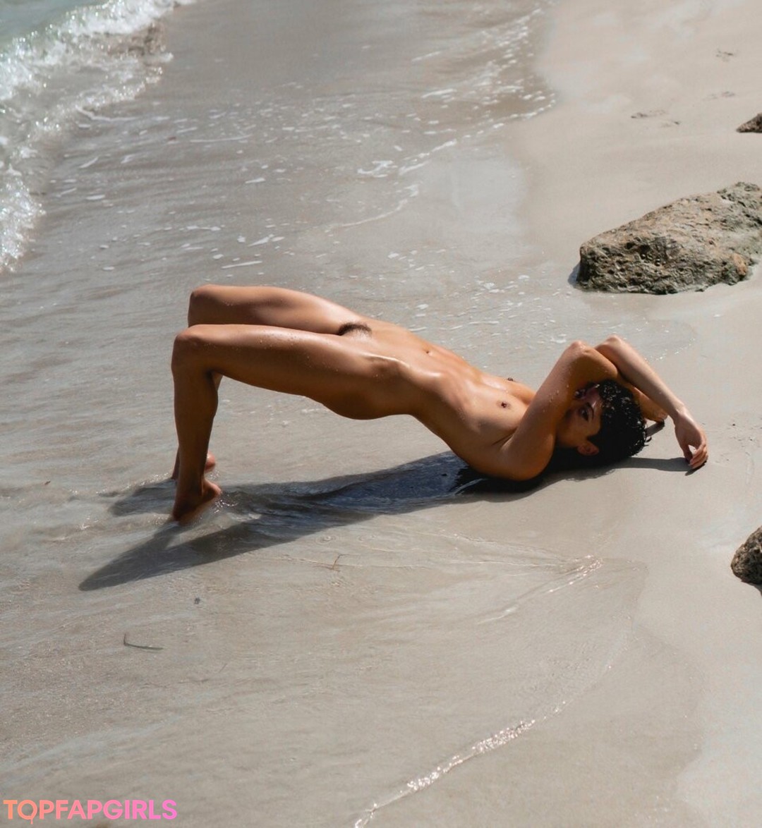 Foto desnuda filtrada de OnlyFans de Clara Rene #106 Foto desnuda filtrada de OnlyFans de Clara Rene #106