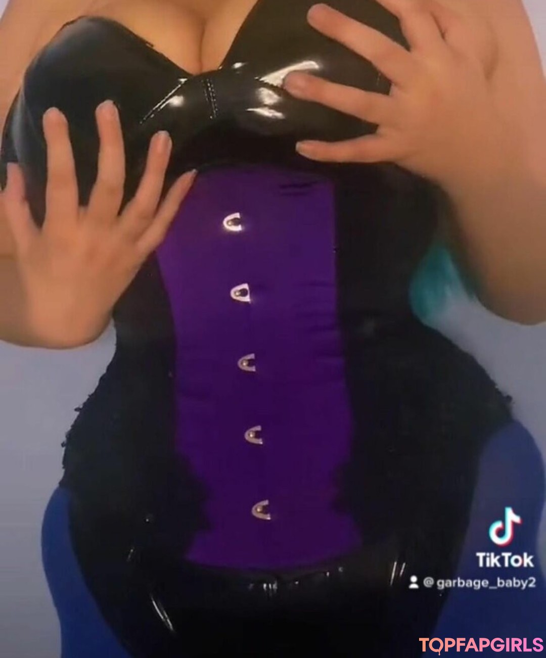 Foto desnuda filtrada de OnlyFans de Fluffybabe666 #23 Foto desnuda filtrada de OnlyFans de Fluffybabe666 #23