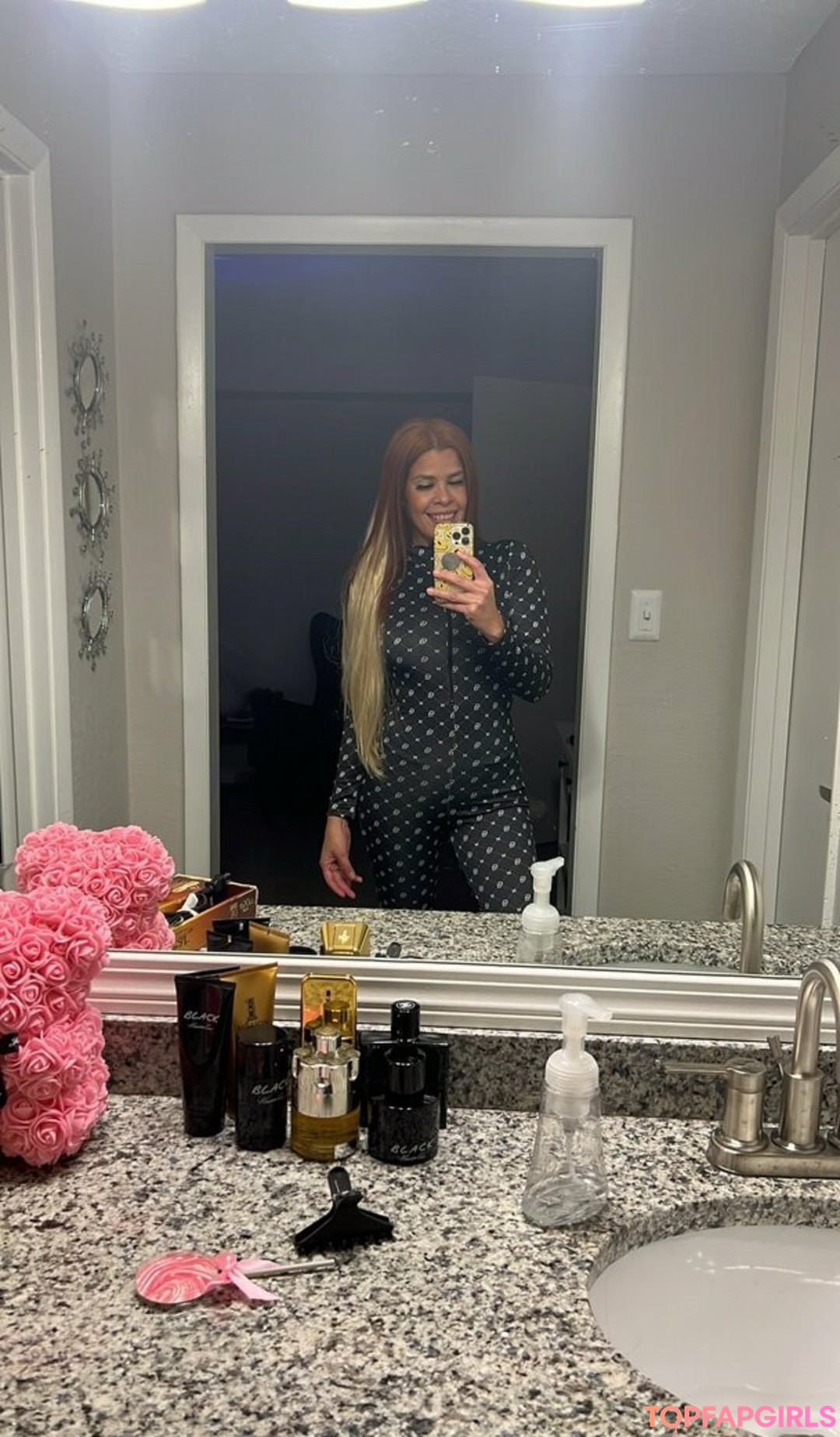 Foto desnuda filtrada de OnlyFans de Latinafoxy69 #1 Foto desnuda filtrada de OnlyFans de Latinafoxy69 #1