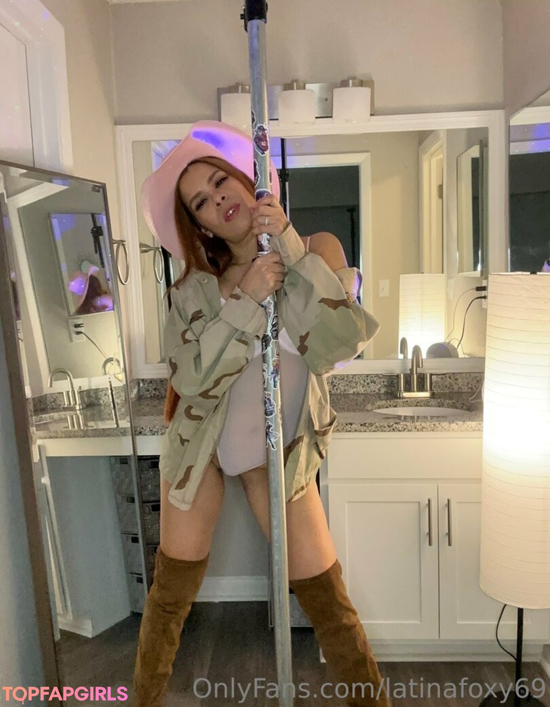 Foto desnuda filtrada de OnlyFans de Latinafoxy69 #102 Foto desnuda filtrada de OnlyFans de Latinafoxy69 #102