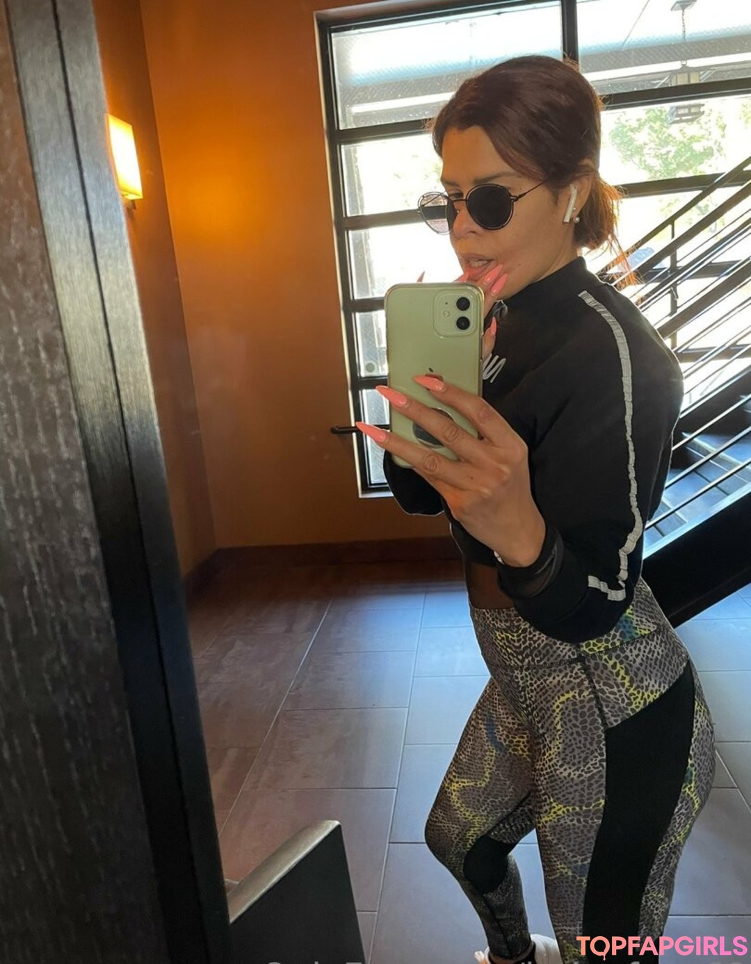 Foto desnuda filtrada de OnlyFans de Latinafoxy69 #21 Foto desnuda filtrada de OnlyFans de Latinafoxy69 #21