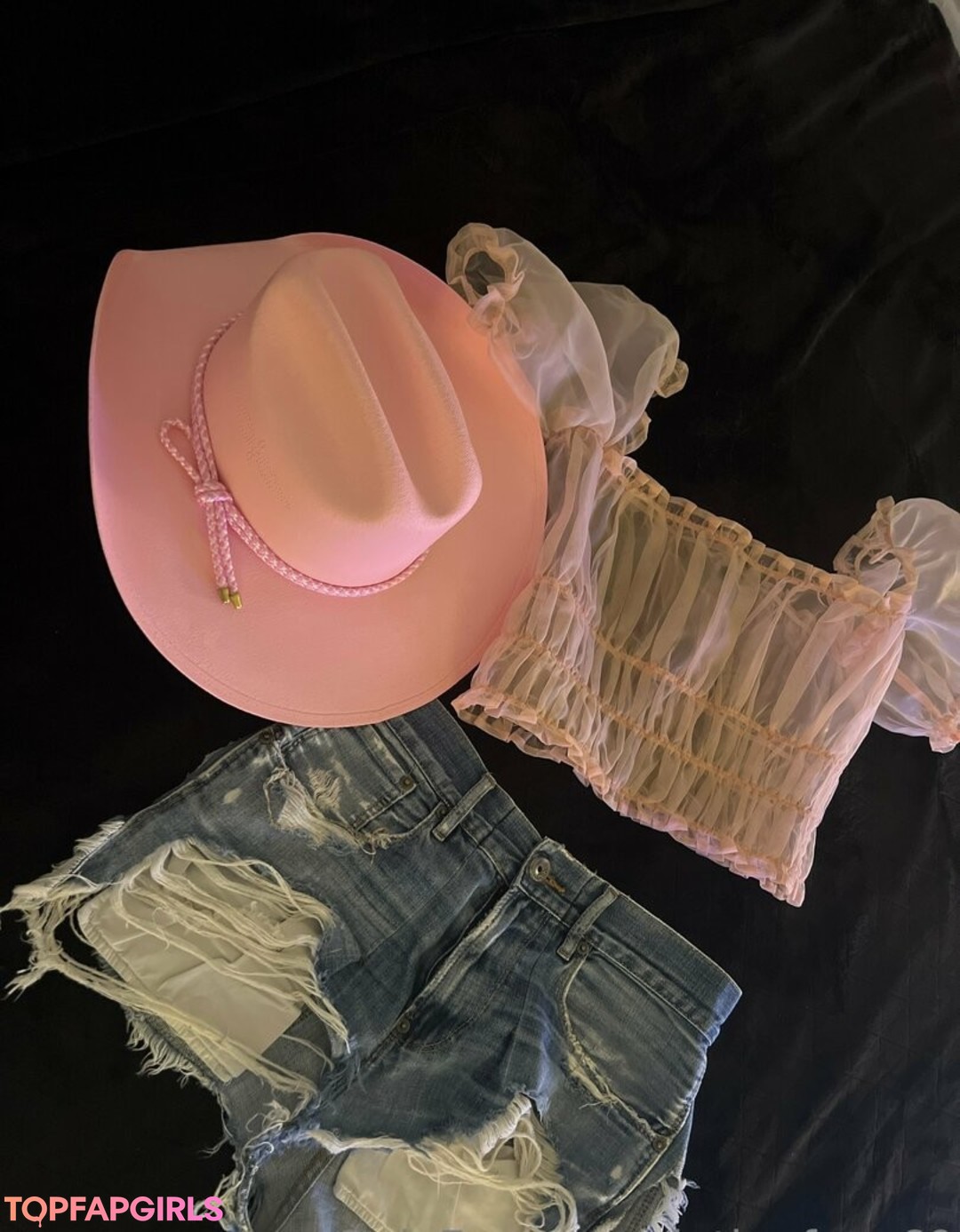 Foto desnuda filtrada de OnlyFans de Latinafoxy69 #37 Foto desnuda filtrada de OnlyFans de Latinafoxy69 #37